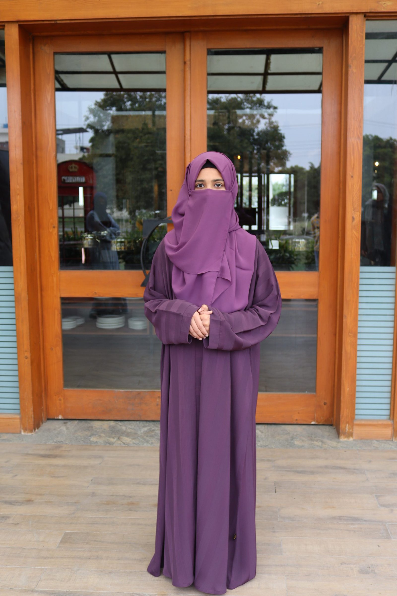 MUNEEBA'S 284-FL15